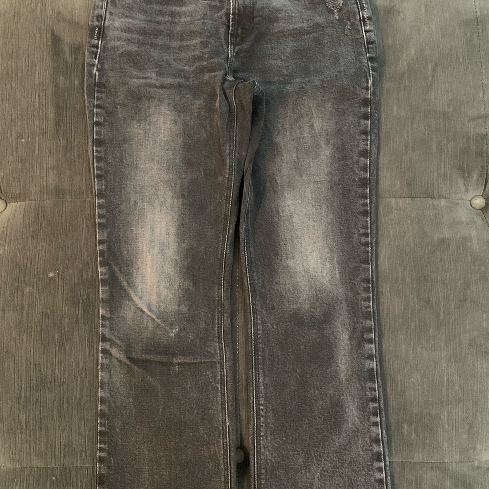 Pre-worn Women’s Old Navy “Flare Ankle - High Rise” jeans Size 2